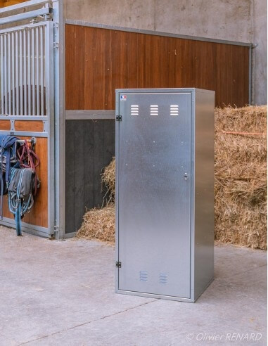 Photo produit Armoire stockage sellerie